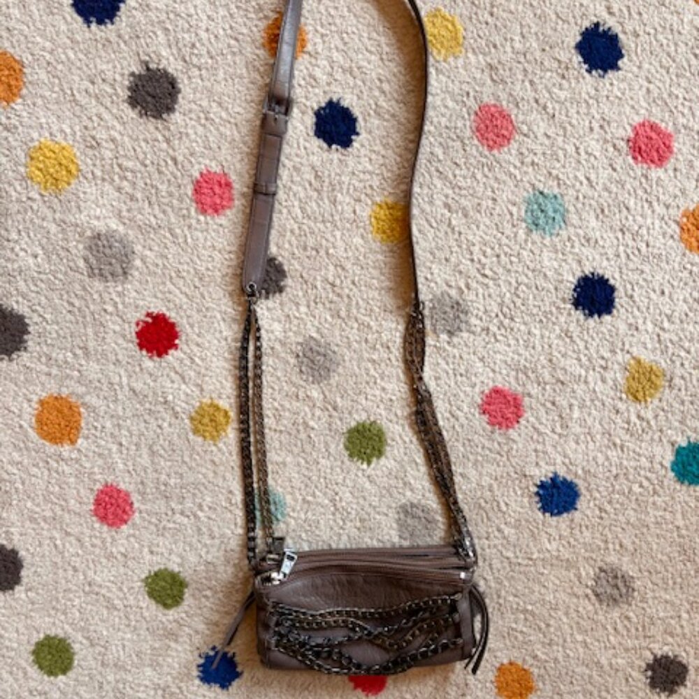 Ash Domino Chain Crossbody Bag in gunmetal grey leather. - Picture 4 of 6
